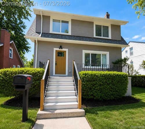 214 Hazelhurst St, Ferndale, MI, 48220-2808 | Card Image
