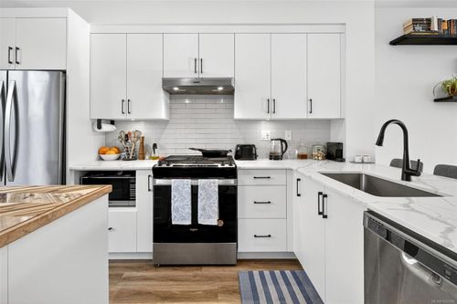 21-255 Caspian Dr, Colwood, BC, V9C0R9 | Card Image