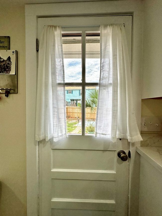12409 Live Oak St, House other with 2 bedrooms, 1 bathrooms and 1 parking in CEDAR KEY FL | Image 46