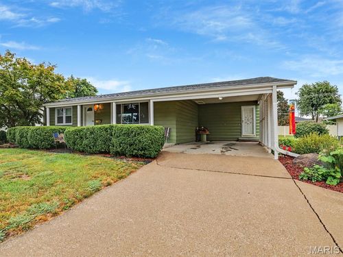 1015 Easy St, Palmyra, MO, 63461-1834 | Card Image