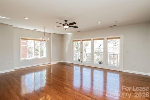 201-b-1829 Kenilworth Ave, Charlotte, NC, 28203-6119 | Card Image