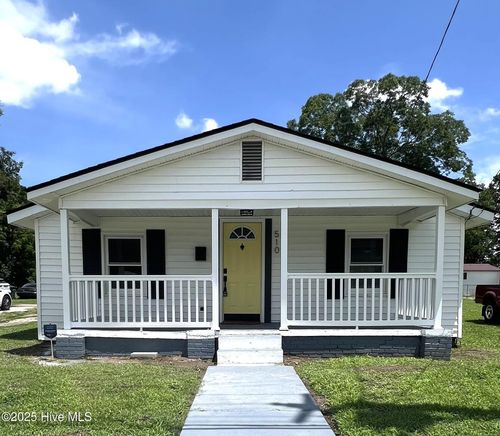510 S Sycamore St, Fremont, NC, 27830-8634 | Card Image