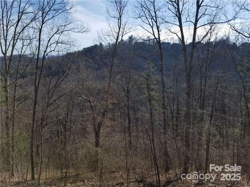 212-140 Summit Tower Cir, Asheville, NC, 28804-6405 | Card Image