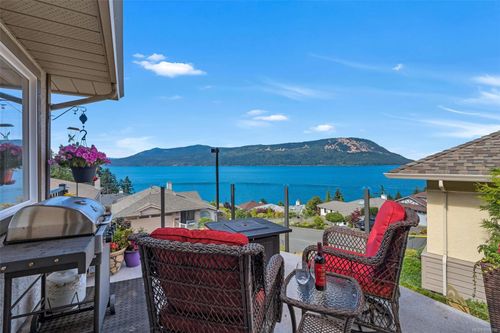 550 Marine Pl, Cobble Hill, BC, V0R1L1 | Card Image