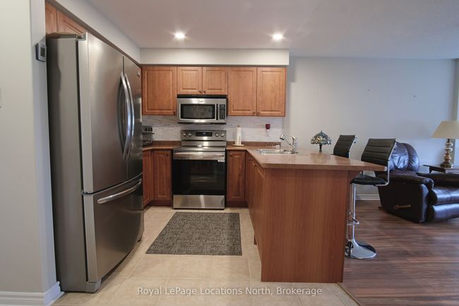 19 Whitfield Cres, House other with 3 bedrooms, 2 bathrooms and 4 parking in Elmvale ON | Image 14