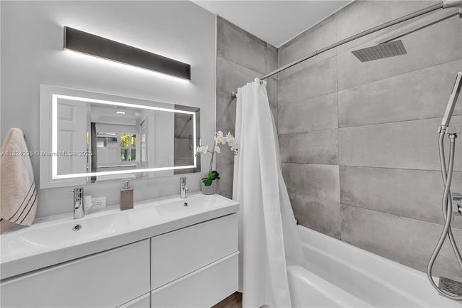 APT-209 - 11401 Nw 89 Th St, Home with 2 bedrooms, 3 bathrooms and null parking in Doral FL | Image 19
