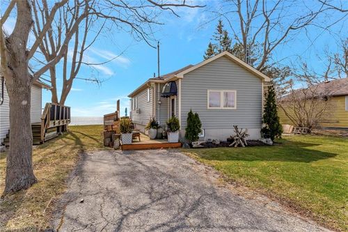 968 S Coast Dr, Nanticoke, ON, N0A1L0 | Card Image