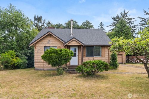 802 S Montesano St, Westport, WA, 98595-9718 | Card Image