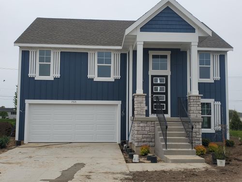7515 Legend Ct Se, Caledonia, MI, 49316-7445 | Card Image