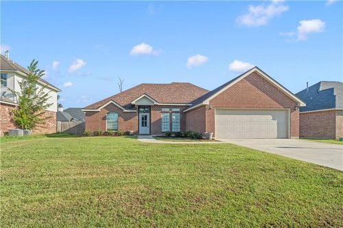 16099 Blue Bayou St, Ponchatoula, LA, 70454-7601 | Card Image