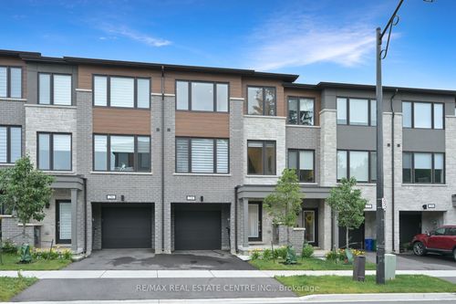 24 Humberstone Dr, Halton Hills, ON, L7G0P5 | Card Image