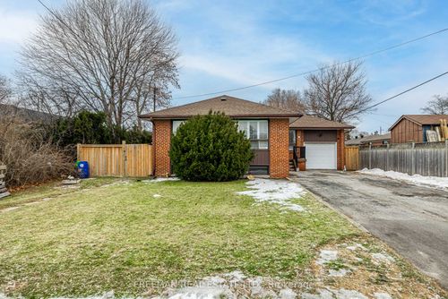 171 Honiton St, North York, ON, M3H5N2 | Card Image