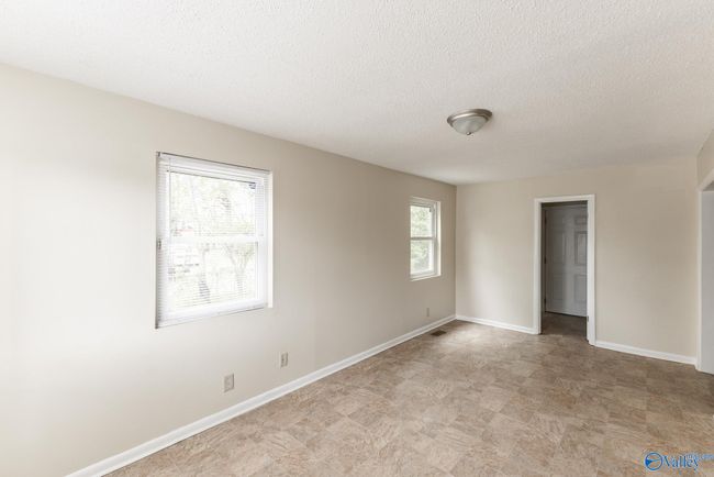 3404 Mastin Lake Rd Nw, House other with 3 bedrooms, 2 bathrooms and null parking in Huntsville AL | Image 4