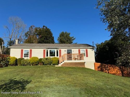 27 Meadow Ln, Millerton, NY, 12546-5231 | Card Image