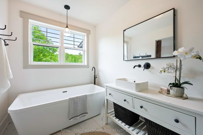 13394 Tenth Line, House other with 5 bedrooms, 4 bathrooms and 10 parking in Georgetown ON | Image 21