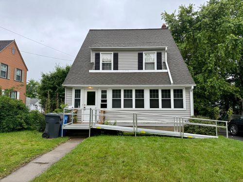 11 Nepaug Street, Hartford, CT, 06106 | Card Image