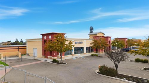 6830 Lone Tree Way, Brentwood, CA, 94513-5312 | Card Image