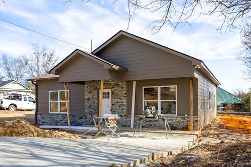 2116 6th Ave, Phenix City, AL, 36867-4767 | Card Image