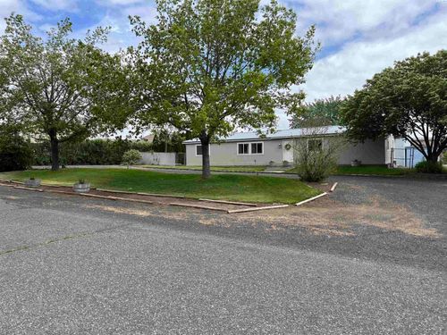 420 N Ephrata St, Connell, WA, 99326 | Card Image