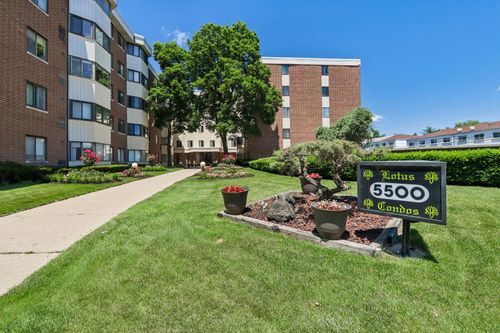 111e-5500 Lincoln Ave, Morton Grove, IL, 60053-3401 | Card Image