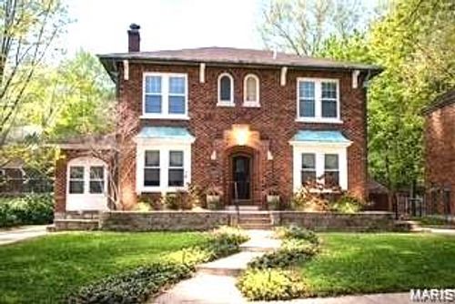 421 W Point Ct, University City, MO, 63130-4031 | Card Image