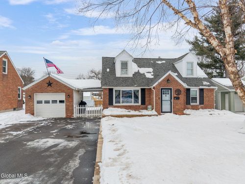 16 Forest Drive, Colonie, NY, 12205 | Card Image