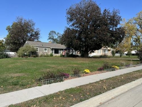 2012 Lilac Lane, Cedar Falls, IA, 50613 | Card Image