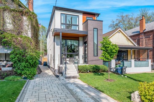 39 Coleridge Ave, East York, ON, M4C4H4 | Card Image