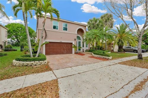 1500 Sw 171st Ter, Pembroke Pines, FL, 33027-1429 | Card Image