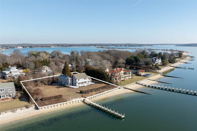 gracious estate on Shelter Island Sound side of Peconic Bay | Image 5