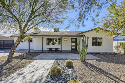 1527 E El Camino Dr, Phoenix, AZ, 85020-3836 | Card Image