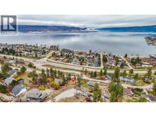4290 1st Ave, Peachland, BC, V0H1X5 | Card Image