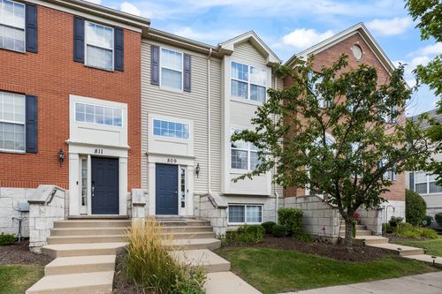 809 Brodhead Dr, Aurora, IL, 60504-2101 | Card Image