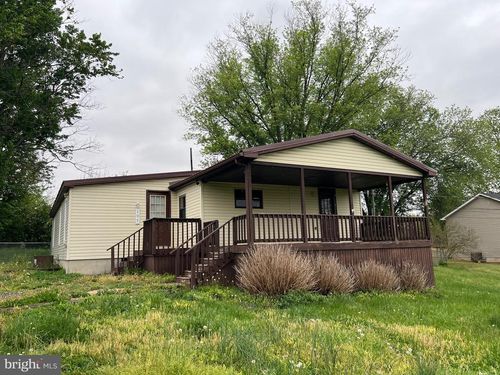 107 Sawmill Ct, CHARLES TOWN, WV, 25414-5885 | Card Image