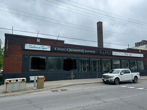 {{alt}} | Card Image