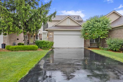 7827 Belle Rive Ct, Tinley Park, IL, 60477-4582 | Card Image
