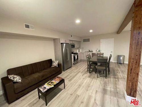 17400 Parthenia Street, Northridge, CA, 91325 | Card Image