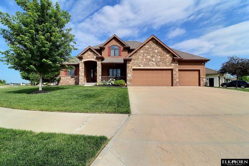 18954 Pratt St, Elkhorn, NE, 68022-1211 | Card Image