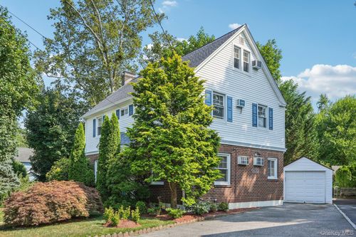 3 Bryant Ave, White Plains, NY, 10605-1101 | Card Image
