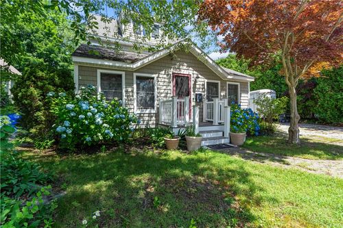 30 Loring Road, Bristol, RI, 02809 | Card Image