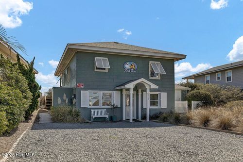 613 N Anderson Blvd, Topsail Beach, NC, 28445-6845 | Card Image