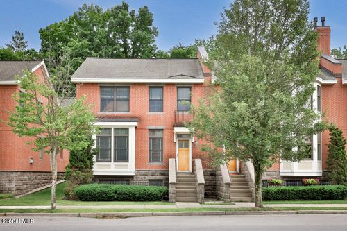 150 High Rock Ave, Saratoga Springs, NY, 12866-2437 | Card Image