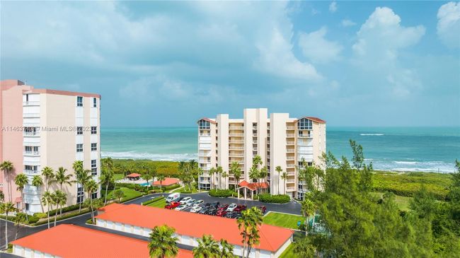 405 - 3870 N Highway A1a, Condo with 2 bedrooms, 2 bathrooms and null parking in Hutchinson Island FL | Image 40