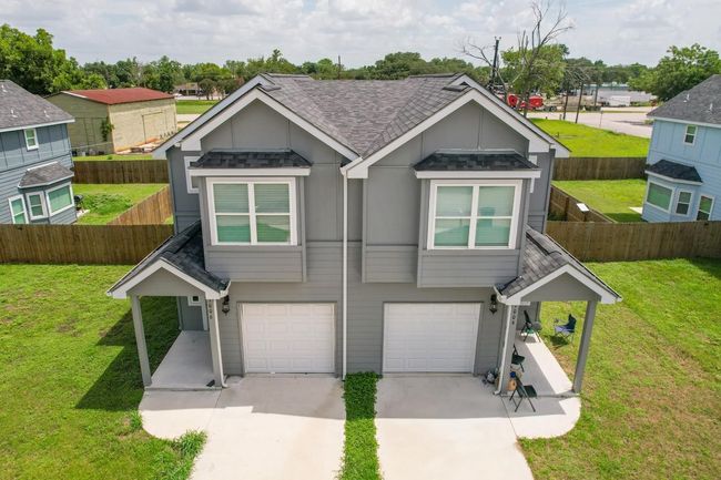 1004 E Fannin St, Home with 0 bedrooms, 0 bathrooms and null parking in Luling TX | Image 33