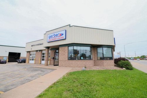 530 Lang Drive, La Crosse, WI, 54603 | Card Image