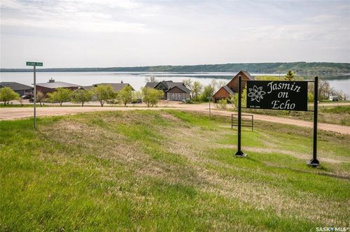 33 Aaron Place, North Qu'Appelle Rm No. 187, SK, S0G1S0 | Card Image