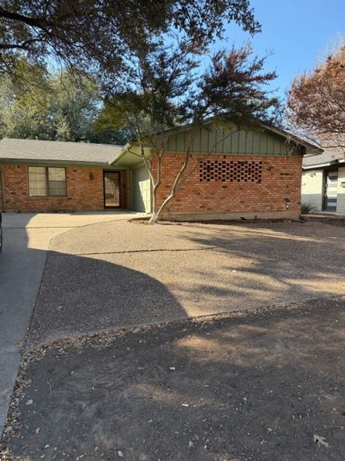 2728 Mccart Ave, Fort Worth, TX, 76110-2231 | Card Image