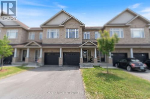 200 Hooper St, Carleton Place, ON, K7C0W2 | Card Image