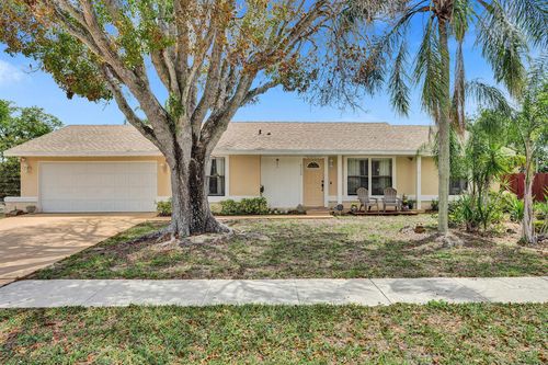 8340 Mildred Dr W, Boynton Beach, FL, 33472-1030 | Card Image