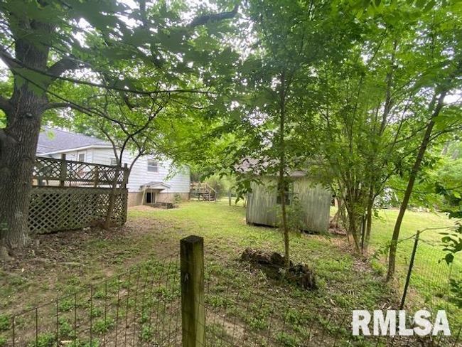 1072 Creal Springs Rd, House other with 2 bedrooms, 2 bathrooms and null parking in Creal Springs IL | Image 5